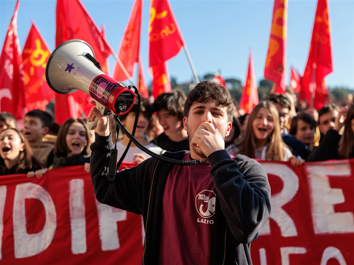 Difendiamo Scuola e Costituzione